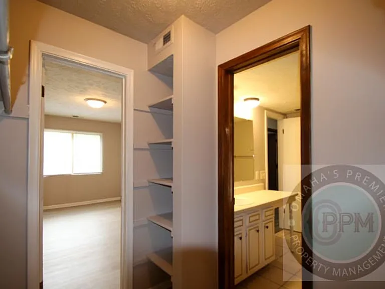 Benson Garden Apartments — Photo 44