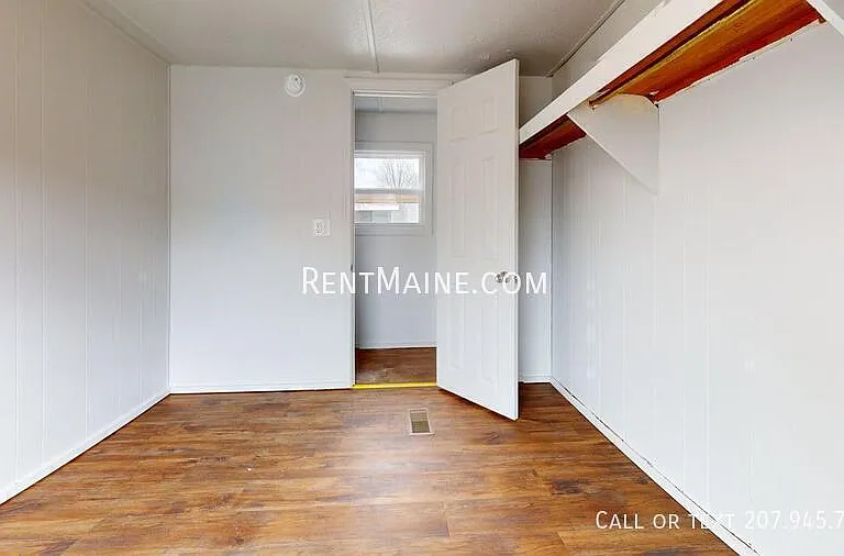 681 Main Rd N #14 — Photo 9