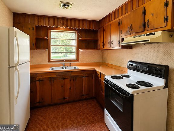 3rd image of 4231 Gibson Dr