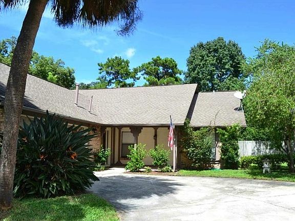 2nd image of 1515 Cuthill Way