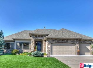 5526 N 154th St, Omaha, NE 68116