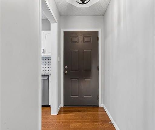 5th image of 1201 Bristol Way