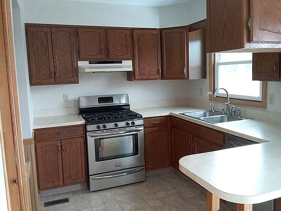 Kitchen - Natural Gas Stove