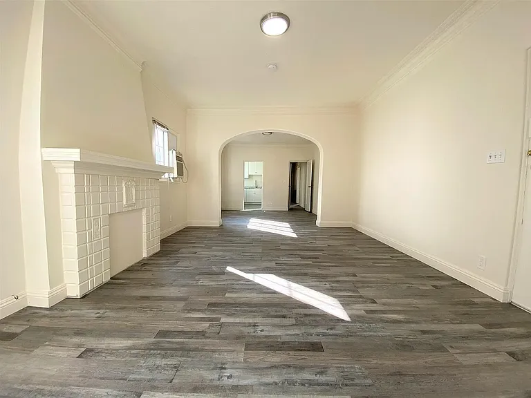 133 S Saint Andrews Pl #3 — Photo 4