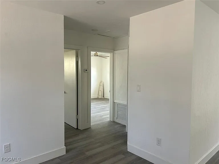 3835 Arlington St — Photo 18