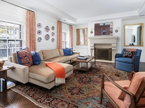 142 Chestnut St #8-9, Boston, MA 02108