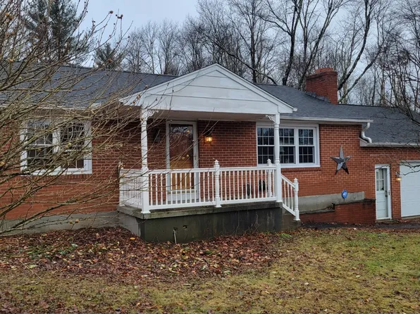 (undisclosed Address), Harwinton, CT 06791