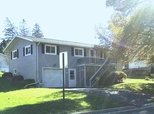 127 3rd Ave SW, Spring Grove, MN 55974