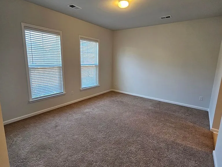 1921 Zonny Moss Dr — Photo 11
