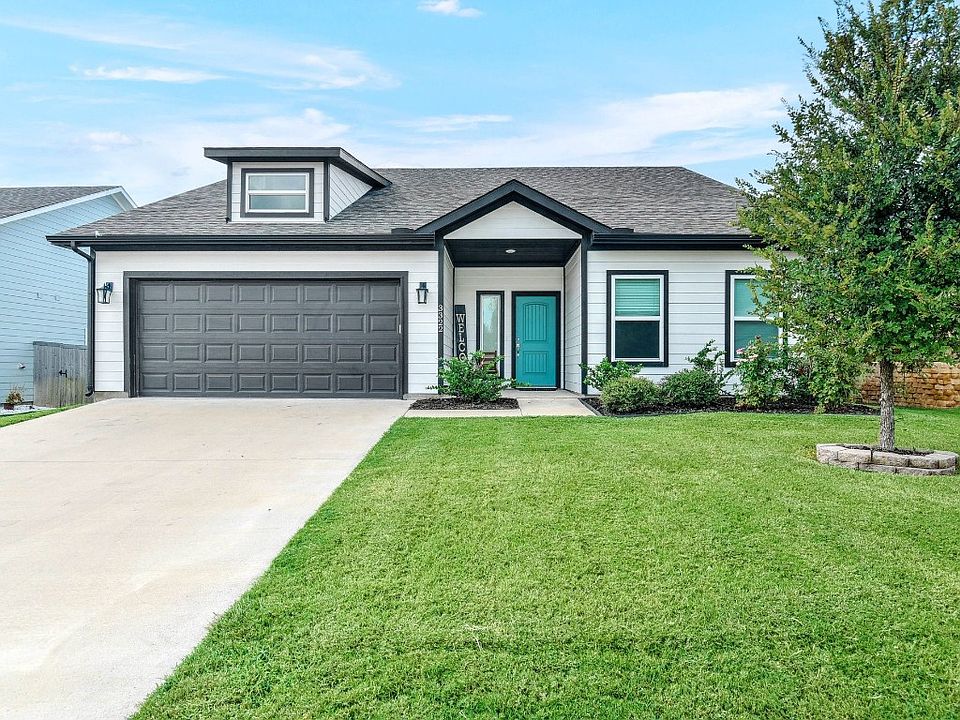 1st image of 3322 Sweetwater Way