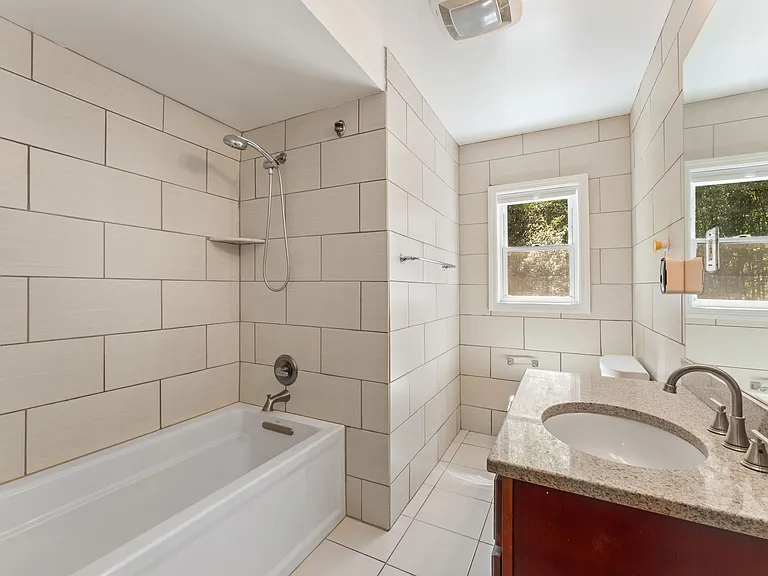 128 Moorland Dr — Photo 12