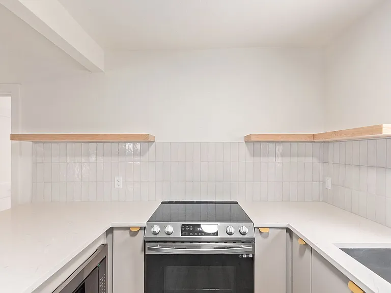 4641 N 8th Pl — Photo 20