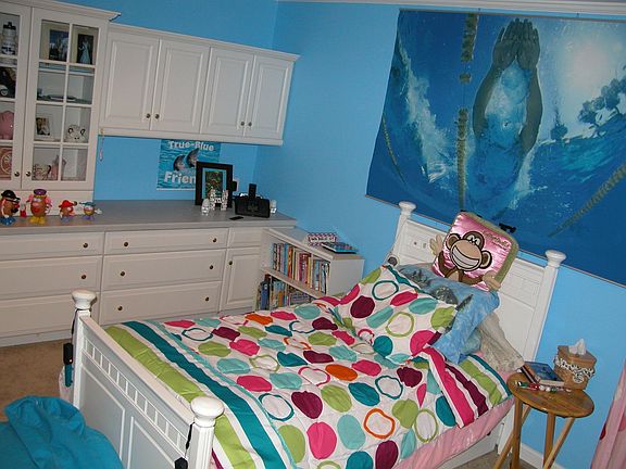 old master also has full bath