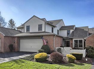 52 Cambridge Dr, Hershey, PA 17033