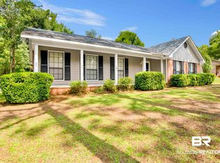 109 Meadow Cir, Daphne, AL 36526