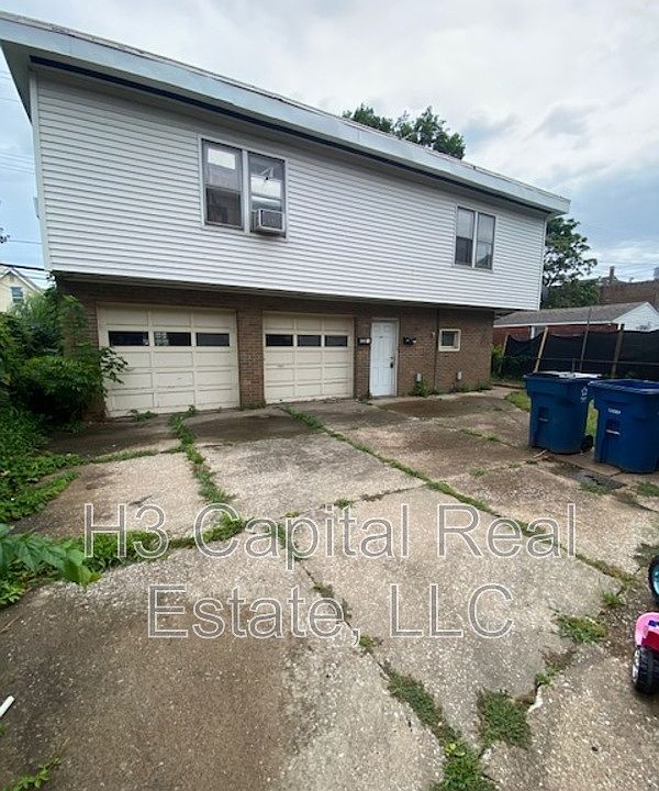 1st image of 2022 Cleveland Blvd #C