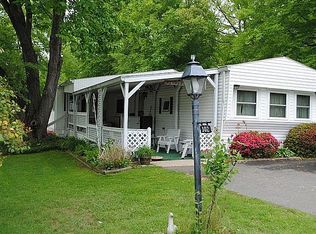 302 Poplar Ln, New Providence, PA 17560