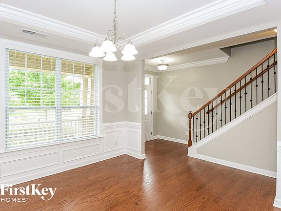 3rd image of 113 Planters Way