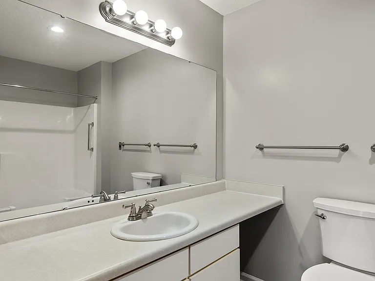 Kings Mill Apartments — Photo 7