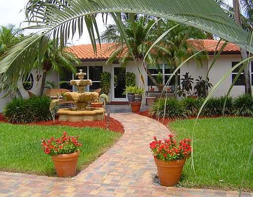 1st image of 2924 NW 10th Ave