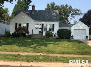 600 Avon Ct, Washington, IL 61571