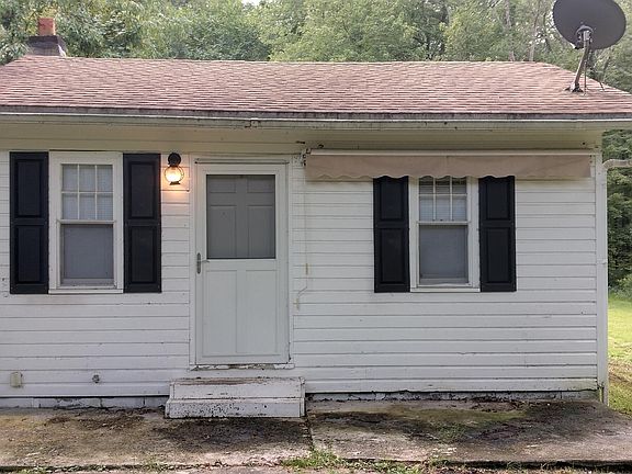 2nd image of 70 Schreibers Lane