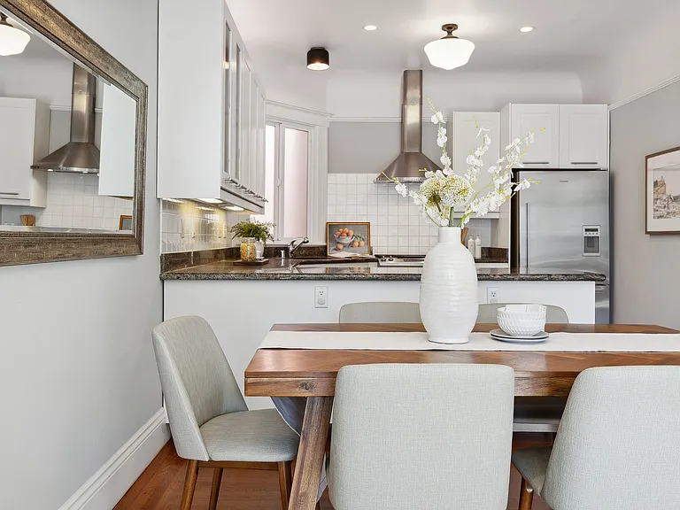 49 Cortland Ave — Photo 11