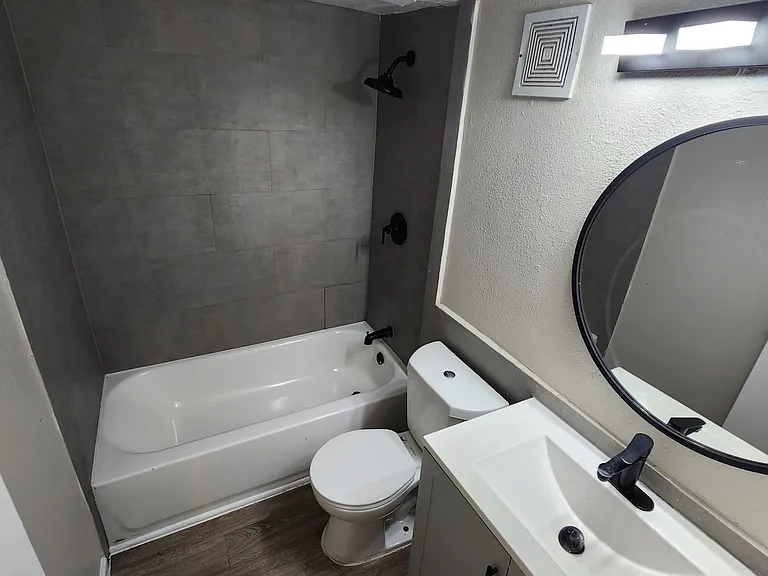 2750 E Ledbetter Dr #1 — Photo 10