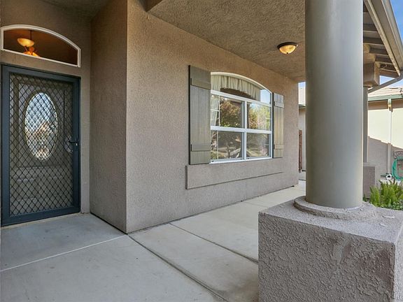 3rd image of 1210 E Mesa Ct