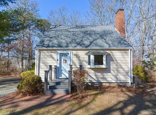 827 Santuit Newtown Rd, Barnstable, MA 02630