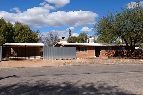 3757 E Lee St Photo 1