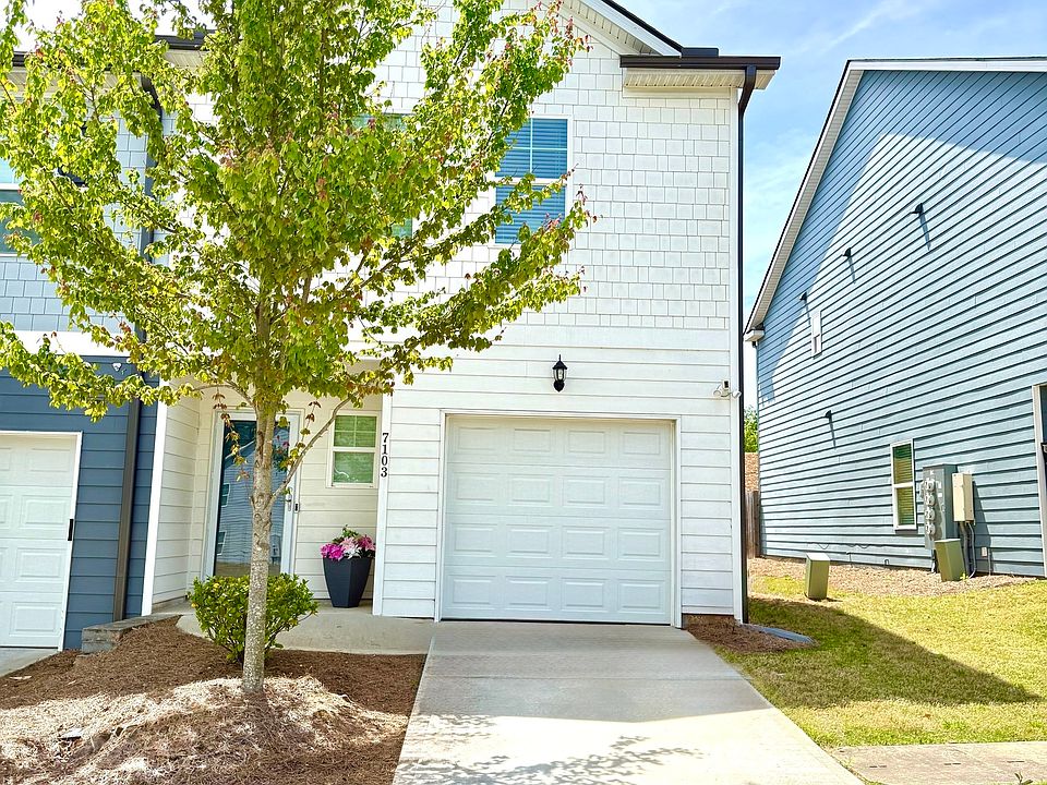 1st image of 7103 Gladstone Cir