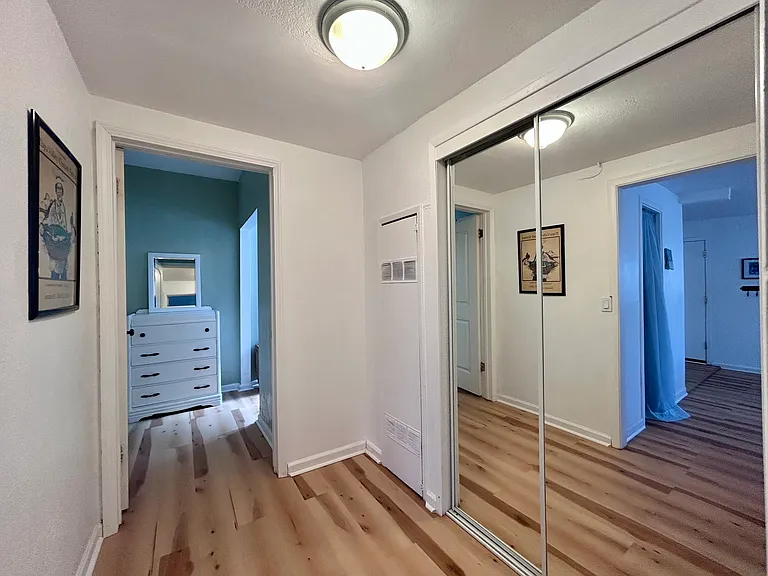 1510 Pine St — Photo 5