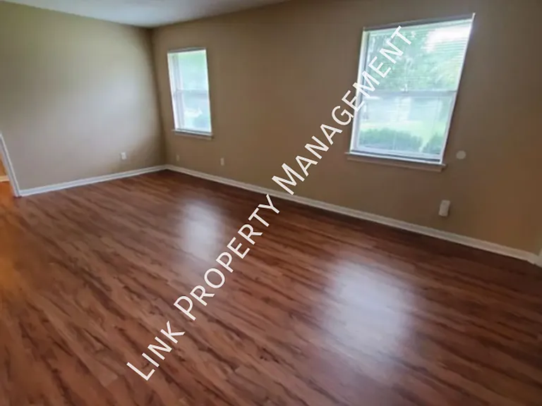 4911 Marylin Ln #B — Photo 16