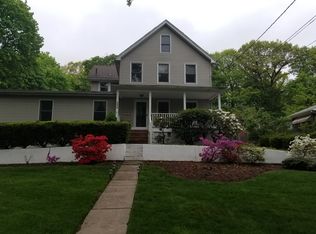 264 Lakeview Dr, Ridgewood, NJ 07450