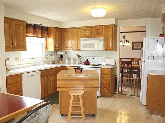 5th image of 517 Brentwood Dr W