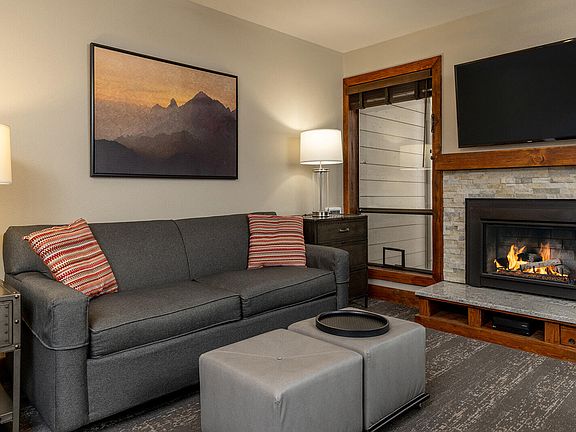3rd image of 2413 Indian Springs Condo Dr