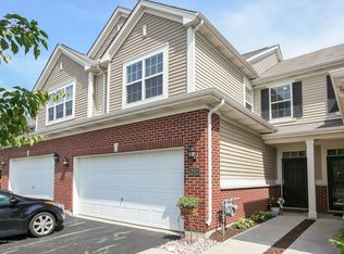 1292 Church Ct #1292, Aurora, IL 60502