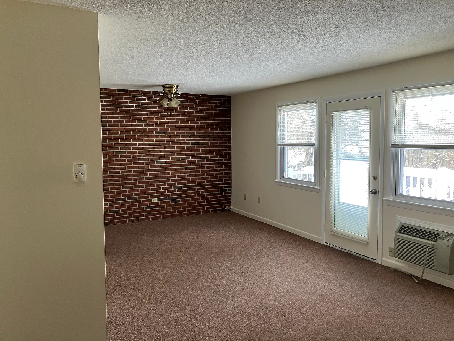 2 bed, 900 sqft, $1,450 — Photo 2