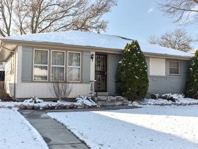 5877 N 82nd St, Milwaukee, WI, 53218