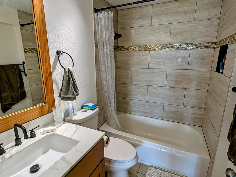 2180 W Vineyard St #306 — Photo 11