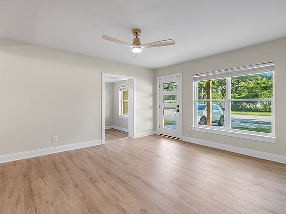 5th image of 2614 Leonid Rd