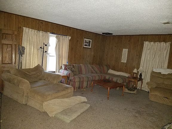 Very large den