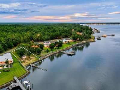 2 Red Barn Rd, Freeport, FL, 32439