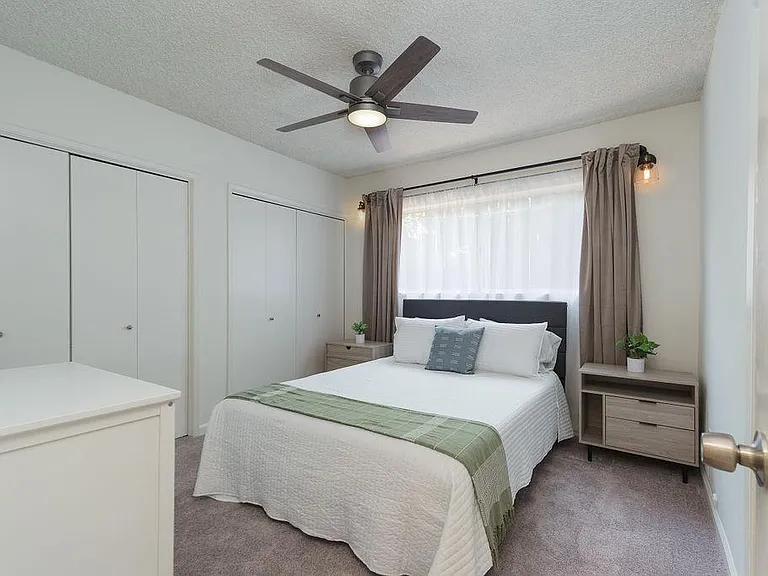 4140 Meadow Lark Dr — Photo 36