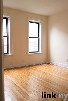 Rented by Link NY Realty | media 30