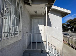 431 W 112th St #1, Los Angeles, CA 90061