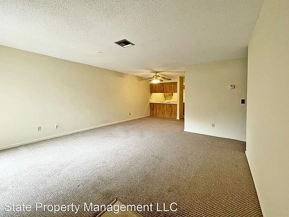 3rd image of 720 NE 30th Ave APT F