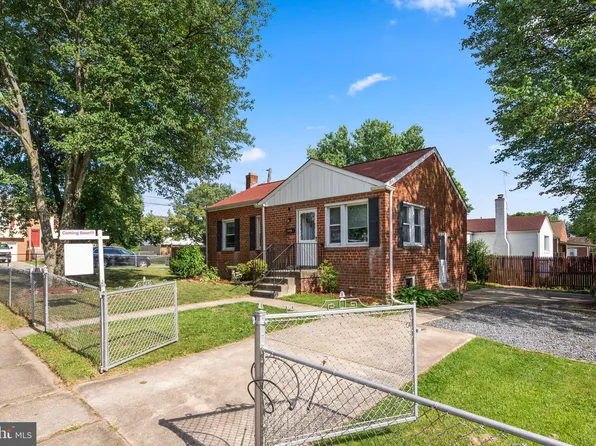 5029 Niagara Rd, College Park, MD 20740