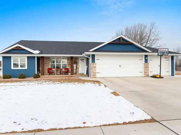 1778 Bridge Port Cir, De Pere, WI 54115